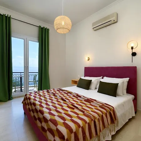 Batelo - Adults Only Benitses (Corfu)