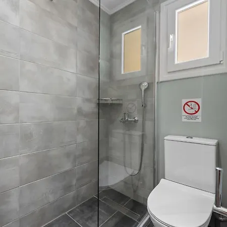 Batelo - Adults Only