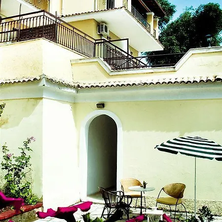 Batelo - Adults Only Benitses (Corfu)