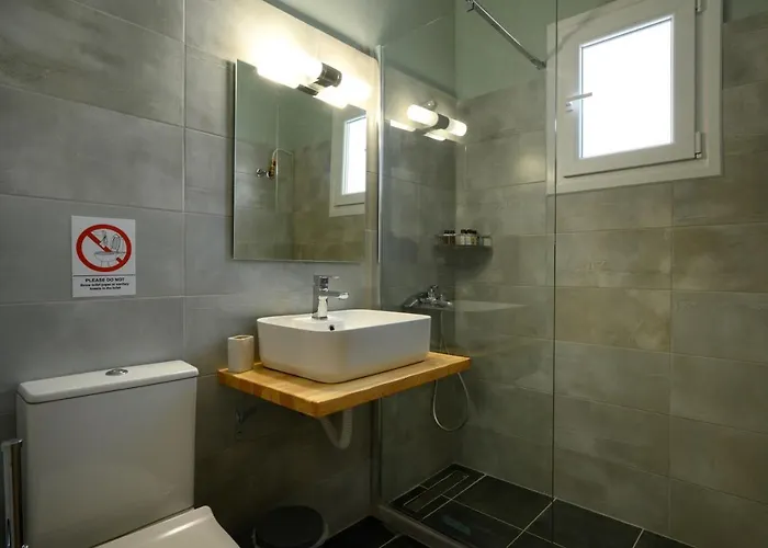 Batelo - Adults Only