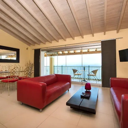 Batelo - Adults Only